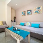 Iro And Boutique Homes Apartment