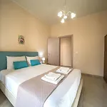 Iro And Boutique Homes Apartment *