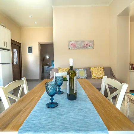 Iro City&beach Boutique Homes * La Canée