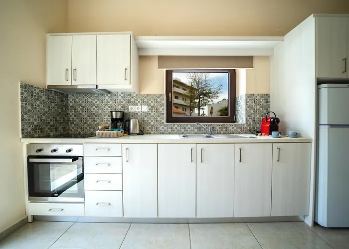 Iro And Boutique Homes Apartment *