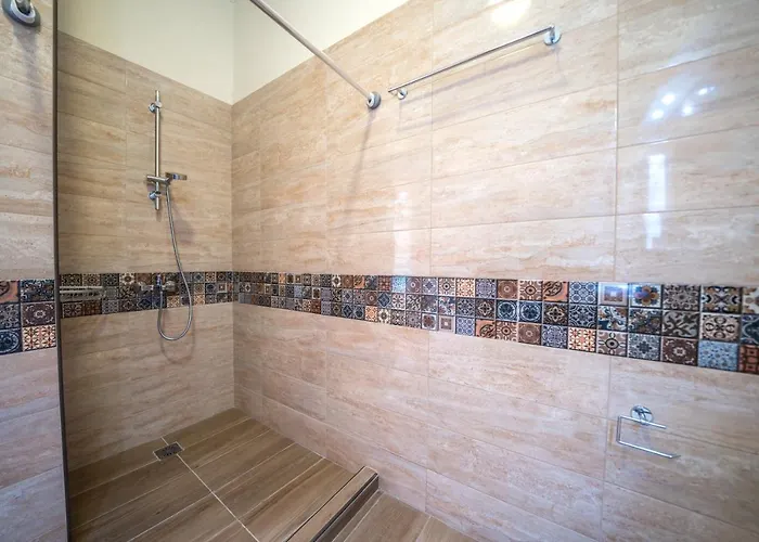 Iro And Boutique Homes