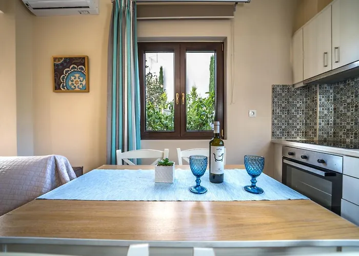 Iro And Boutique Homes *