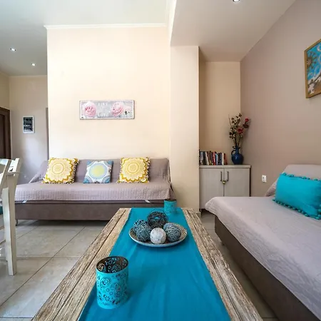 Iro And Boutique Homes *