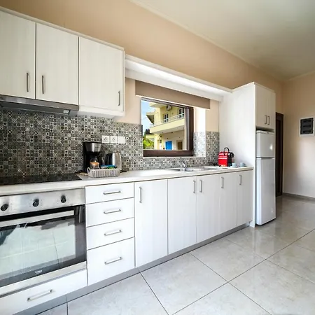 Iro And Boutique Homes شقة خانيا