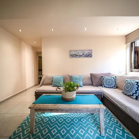 Iro And Boutique Homes *