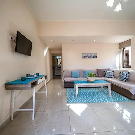 Iro And Boutique Homes *